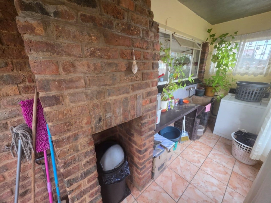 4 Bedroom Property for Sale in Roodepan Northern Cape